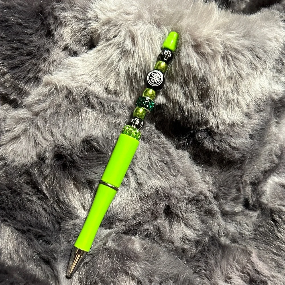 Vibrant Green Beaded Pen